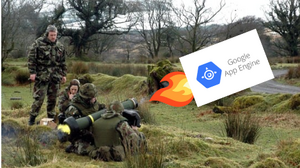 Lance missile Javelin qui tire des service AppEngine